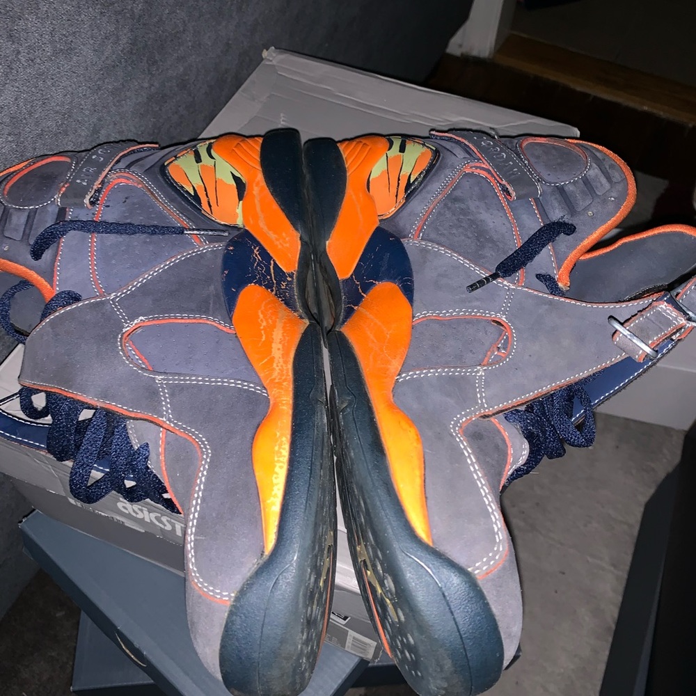 Air Jordan 8 size 11 (i can fit it nicely as a 12 and fits 11.5 very well)